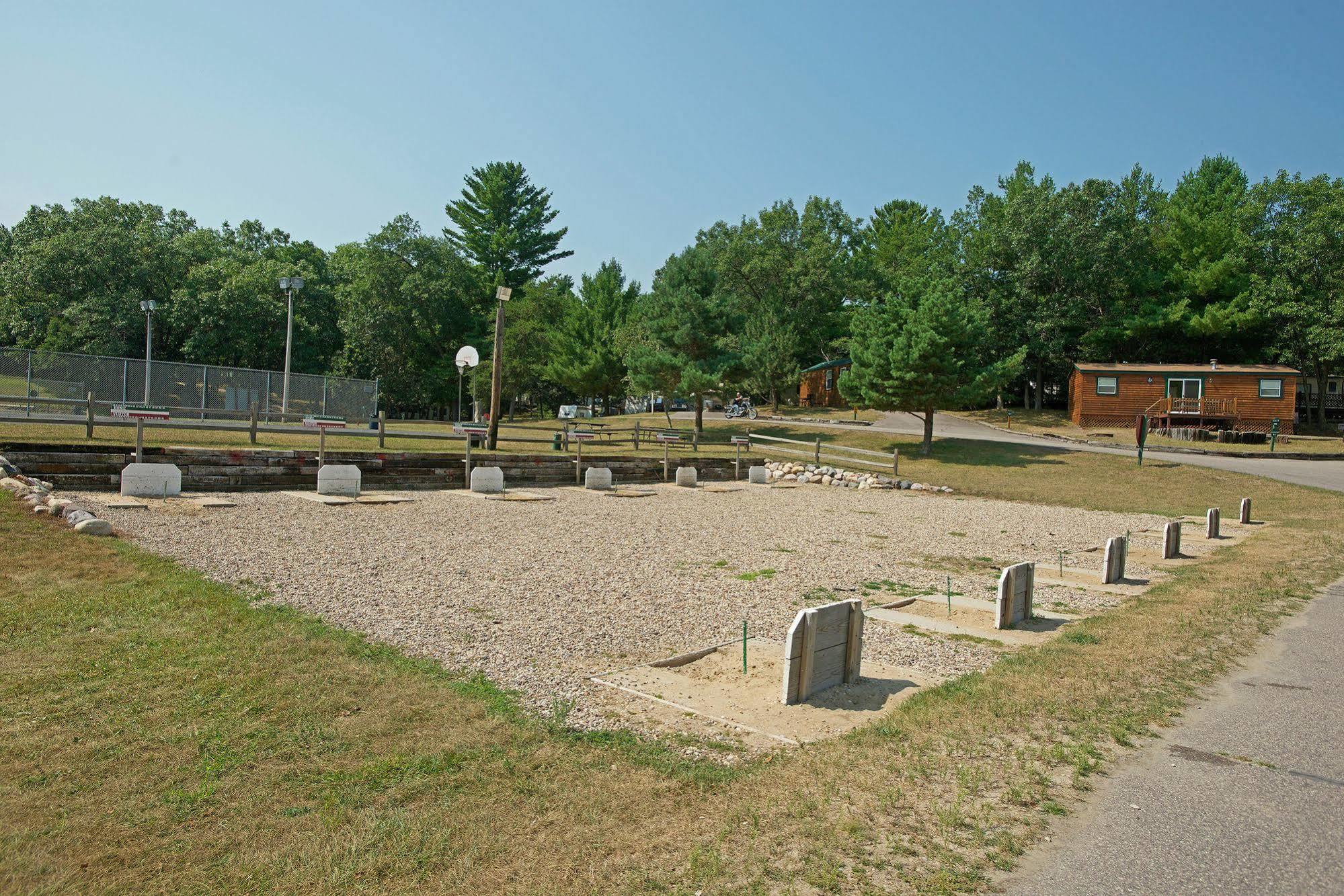 Arrowhead Resort Campground Plainville المظهر الخارجي الصورة